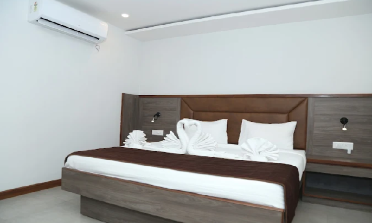 1 x 79 Superior Room